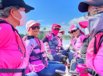 粉红战士的歌 回荡在10月