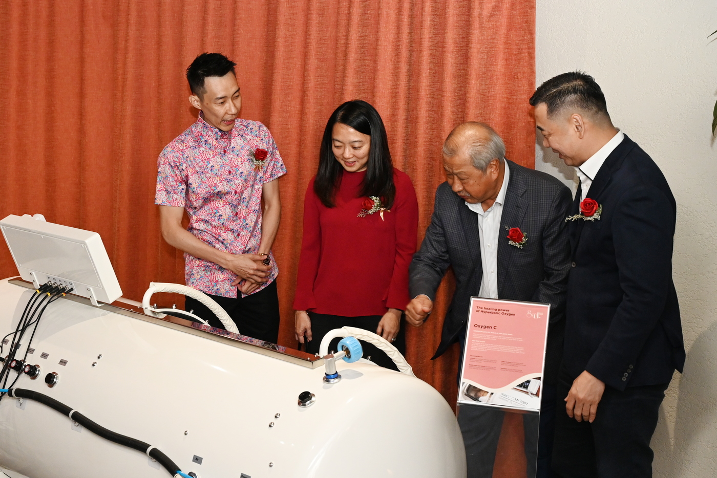 【商企】康复治疗需求高  李宗伟进军医疗保健领域