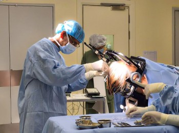 【健康主题】推动帕金森治疗 助患者重掌生活